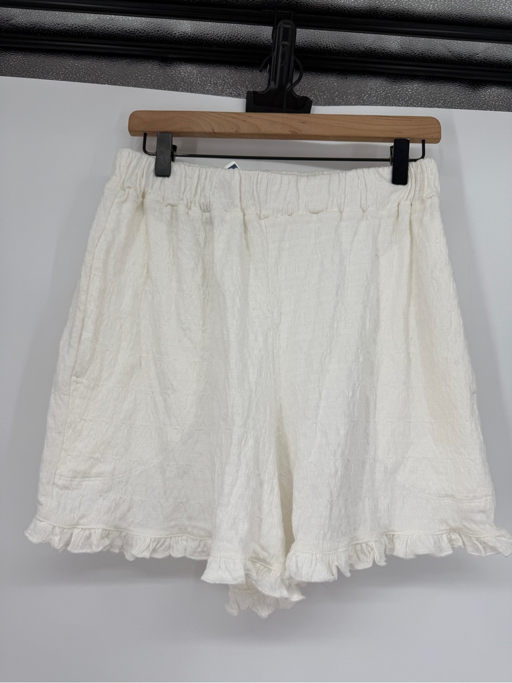 High Waist Ruffle Cotton Shorts - White - Picture 5 of 13